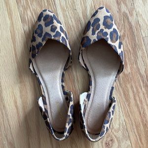 Old Navy leopard print flats - size 6.5